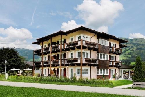 هولرسباخ ام بنزغ Sonnblick Apartments Und Zimmer - Nationalpark Sommercard Inklusive المظهر الخارجي الصورة